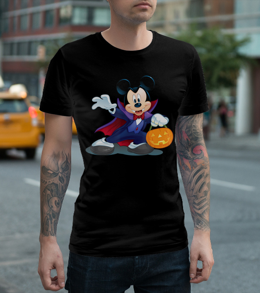 Disney Halloween Mickey Mouse Vampire Holding Pumpkin 90s T-Shirt