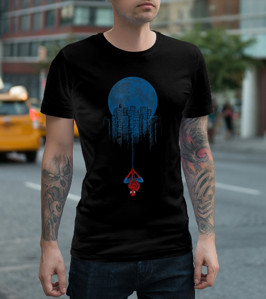 Marvel Spider Man Blue Steel Moon Cityscape Hang T-Shirt