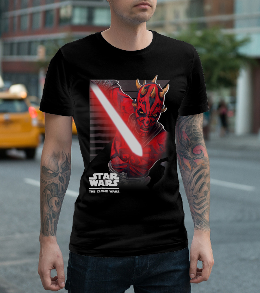 Star Wars The Clone Wars Maul Strikes Lightsaber Duel T-Shirt