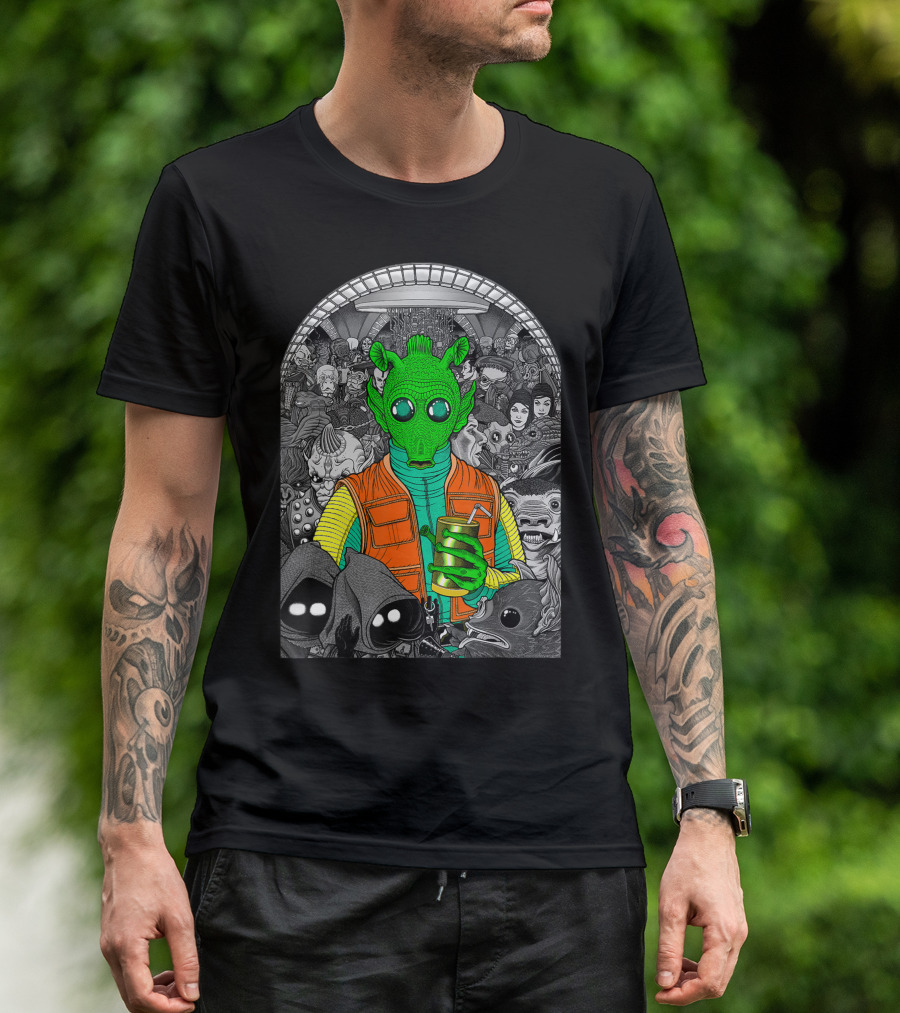 Star Wars Mos Eisley Cantina Greedo Alien In Crowd With Drink T-Shirt