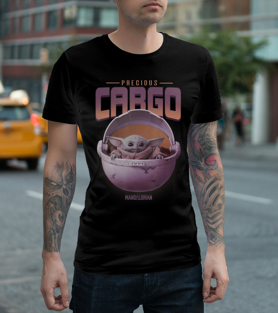 Star Wars The Mandalorian Precious Cargo The Child Purple 4J T-Shirt