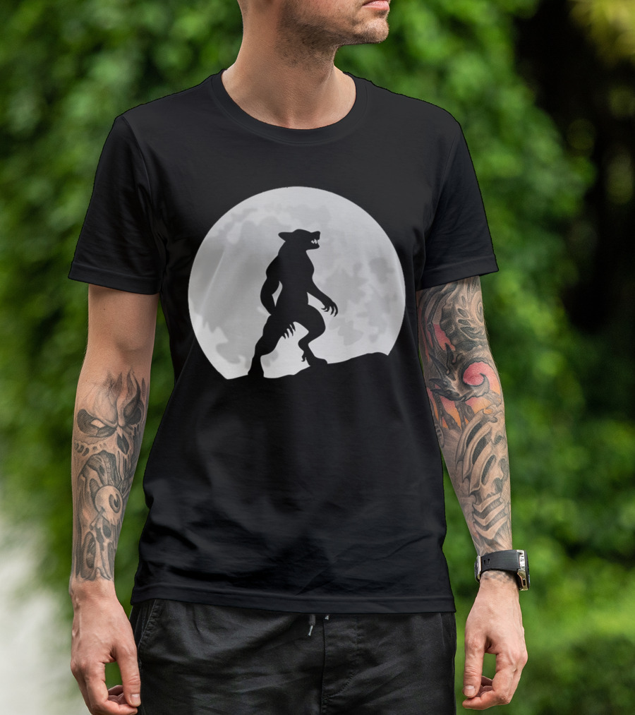 Werewolf Howling At Full Moon T-Shirt