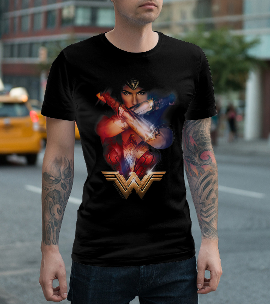 Wonder Woman Movie Iconic Arms Crossed W Logo Y5 T-Shirt