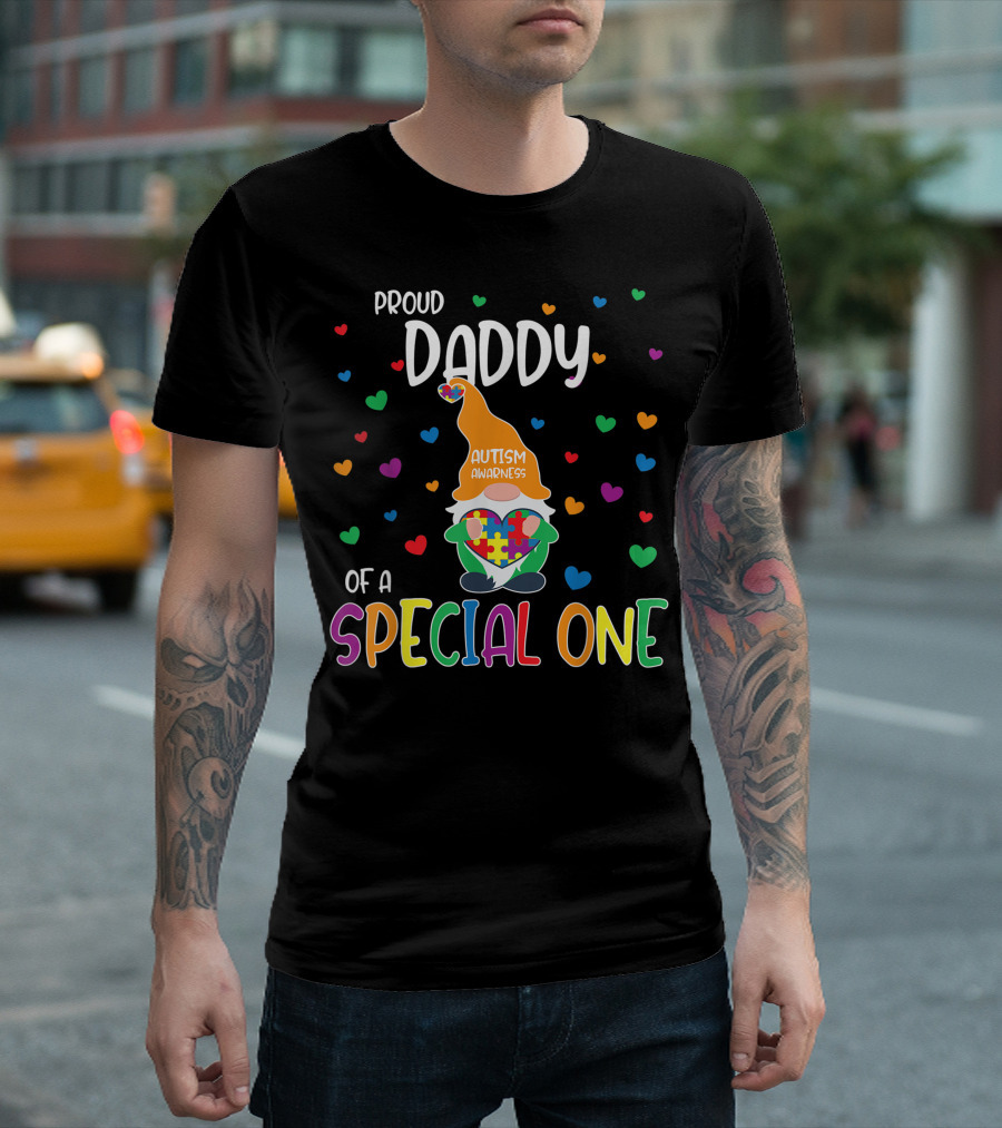 Proud Daddy Autism Awareness of a Special One Gnome with Hearts T-Shirt
