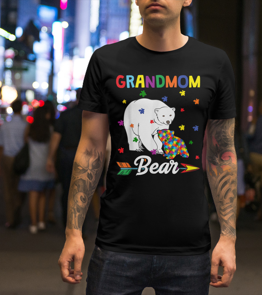 Grandmom Bear Autism Awareness Puzzle Pieces Family Month T-Shirt