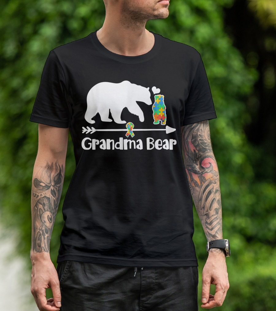 Grandma Bear Autism Awareness Puzzle Piece Ribbon Heart Support T-Shirt