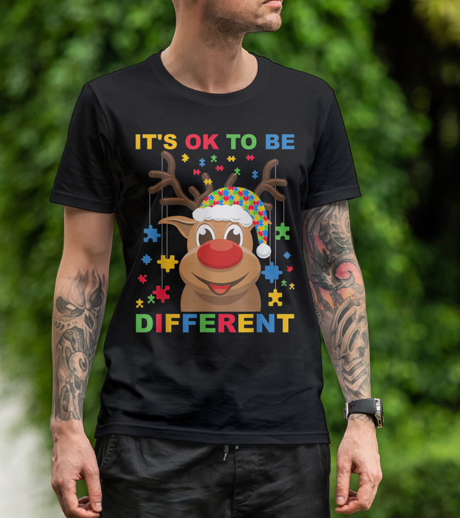 IT'S OK TO BE DIFFERENT REINDEER AUTISM PUZZLE PIECES T-Shirt