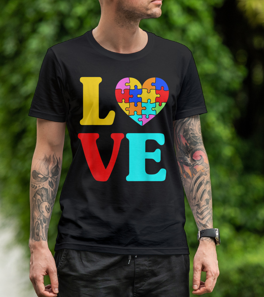 Love Autism Awareness Puzzle Heart Autistic Moms T-Shirt
