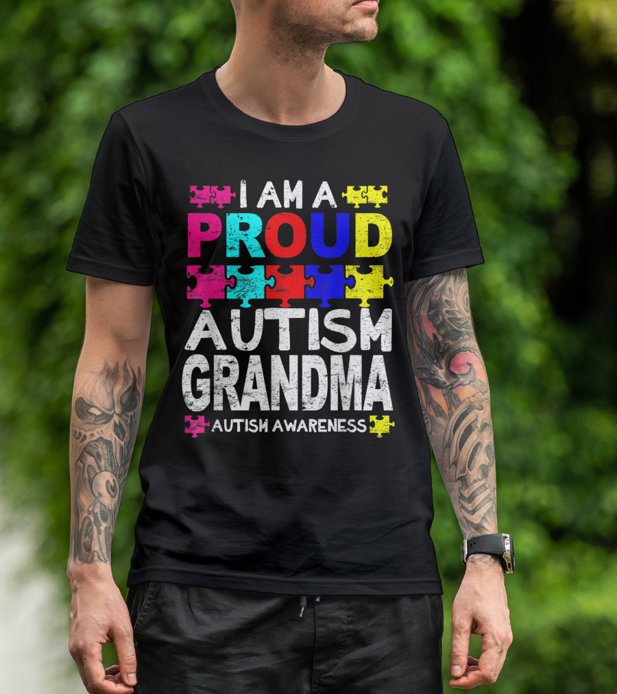 I Am A Proud Autism Grandma Autism Awareness T-Shirt
