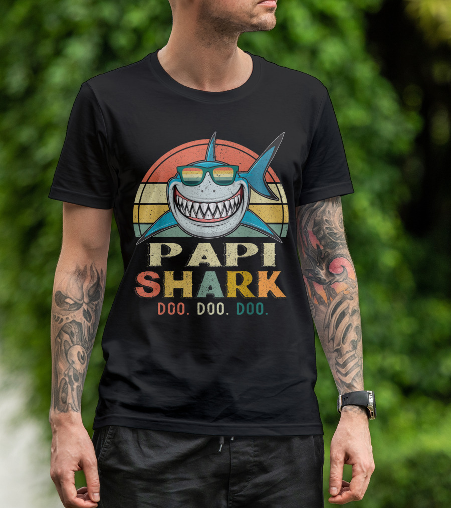Papi Shark Doo Doo Doo Retro Vintage Grandpa Dad T-Shirt