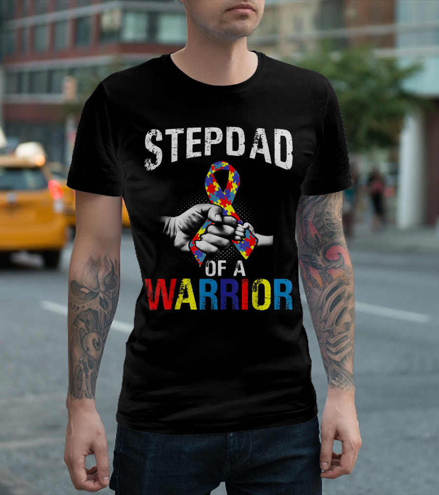 Stepdad Of A Warrior Autism Awareness Ribbon Fist Bump T-Shirt