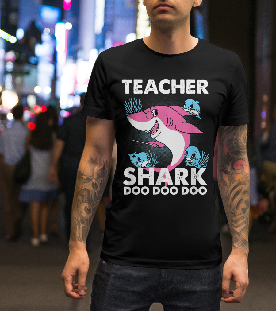 Teacher Shark Doo Doo Doo Cute Pink Shark With Baby Sharks And Coral T-Shirt