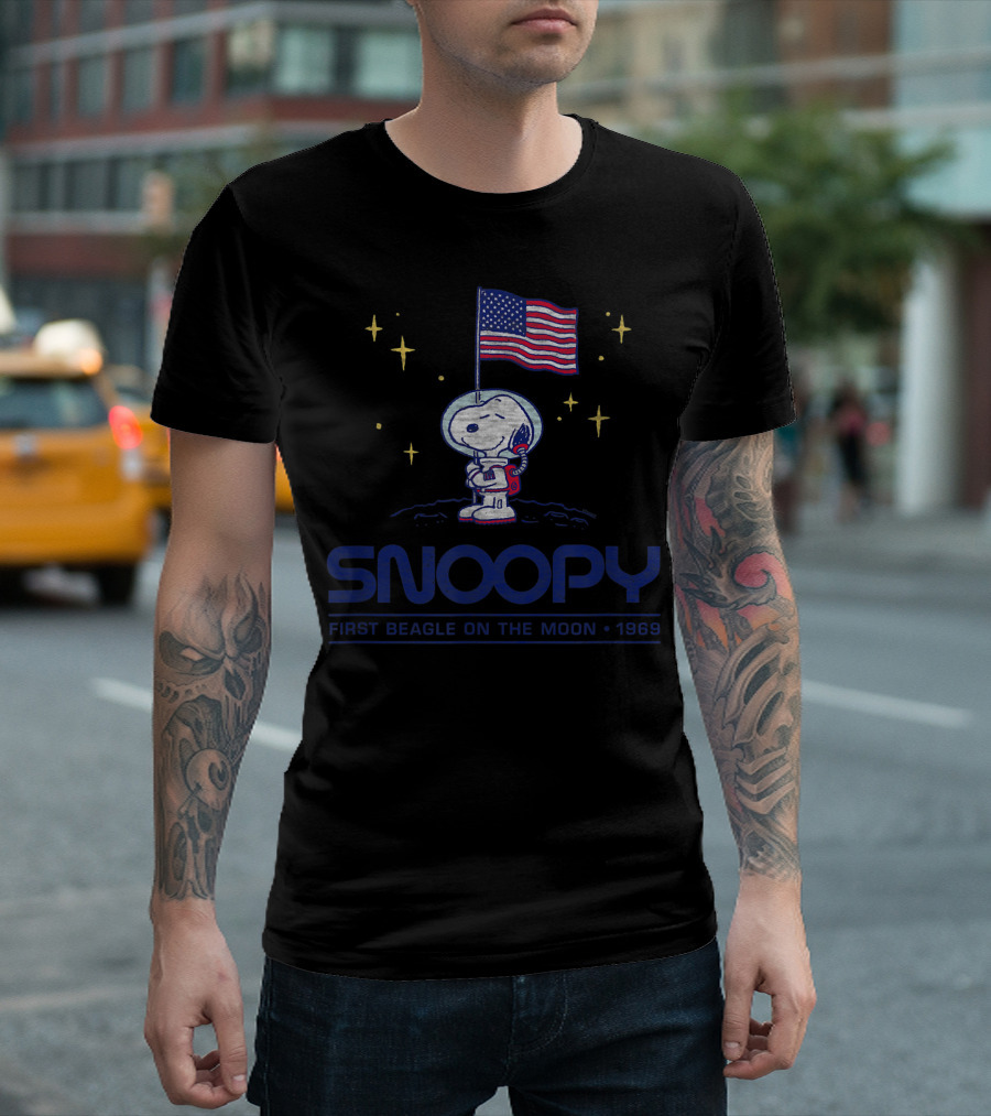 Snoopy First Beagle on the Moon 1969 American Flag Stars T-Shirt