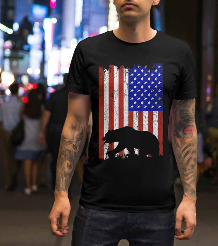 Bear Hunter Women American Flag Bear Hunting T-Shirt