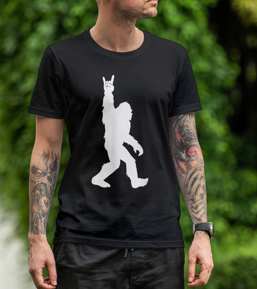 Rock And Roll Sasquatch Bigfoot Believers Iconic Pose T-Shirt