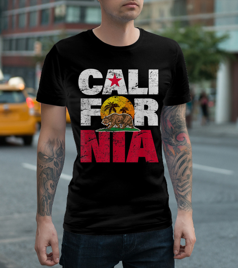 California State Flag Bear Sunset Palm Trees Cool CA Flags T-Shirt