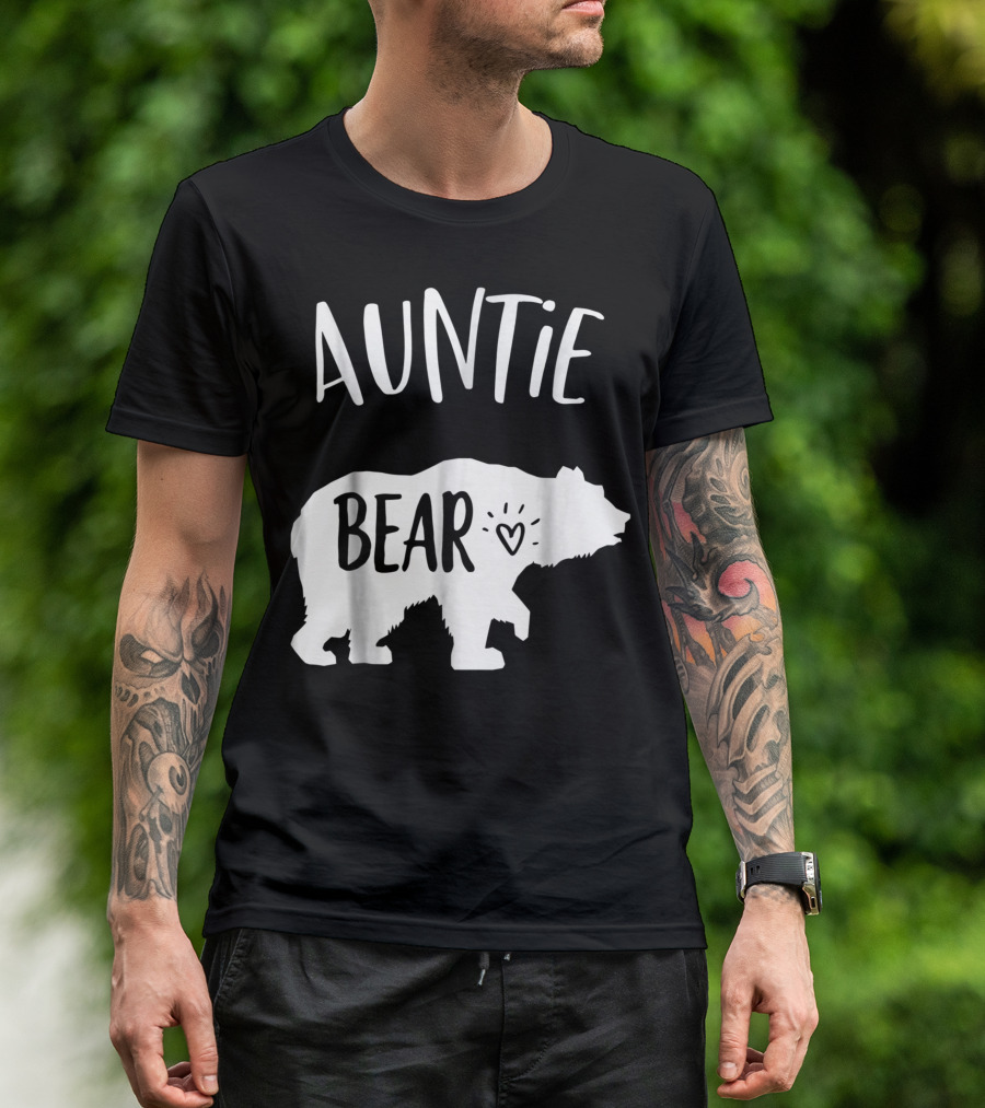 Auntie Bear With Heart Symbol For Cute Aunties T-Shirt