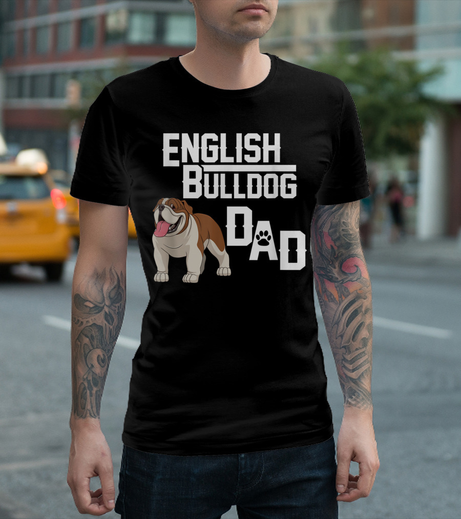 ENGLISH BULLDOG DAD Paw Print Graphic With Cartoon Dog T-Shirt