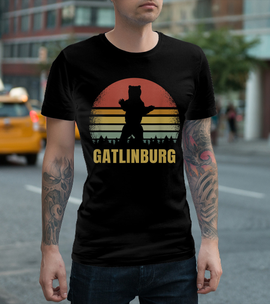 Gatlinburg Tennessee Vintage Bear 80s Sunset Distressed Tn T-Shirt