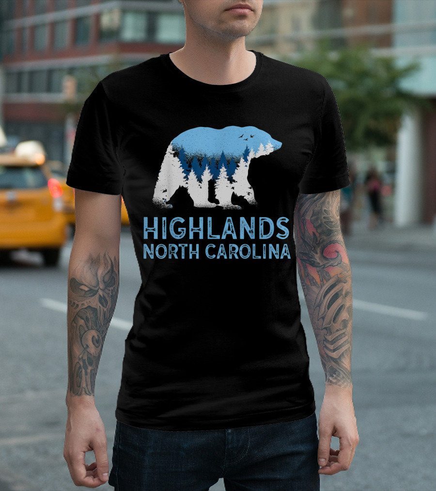 Highlands North Carolina Bear Blue Ridge Mountains T-Shirt