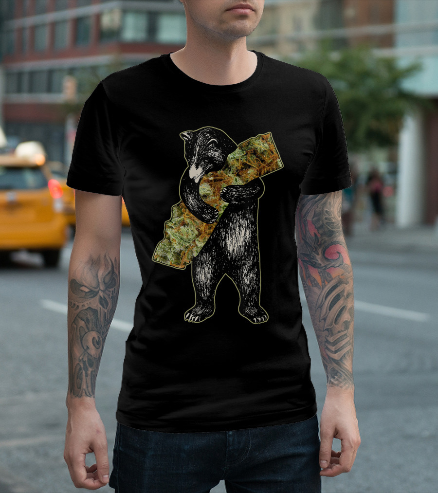 California Bear Hugging Weed State Map Cannabis Love T-Shirt