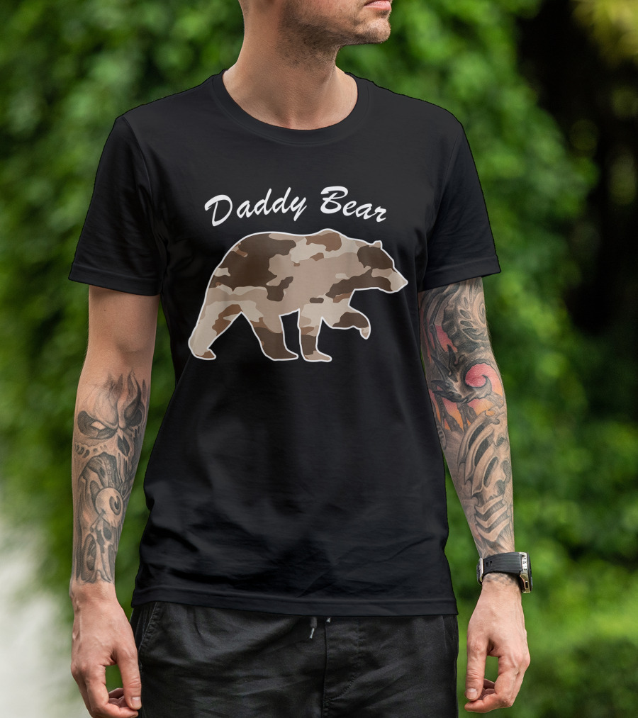 Daddy Bear Camouflage Family Camo Hunting Papa Bear T-Shirt