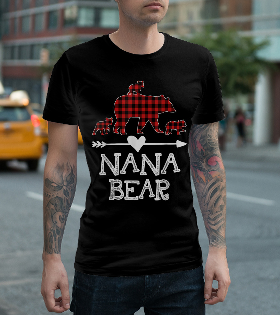 Nana Bear Red Plaid Three Cubs Arrow Heart T-Shirt