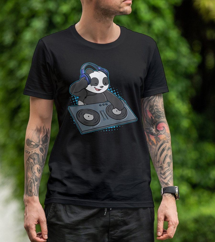 Panda Bear DJ Disco Musician Turntable Disc Jockey T-Shirt