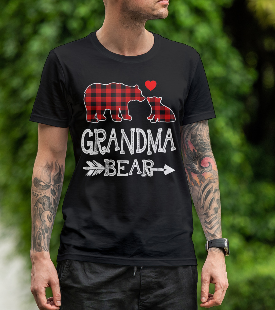 Grandma Bear Red Plaid Christmas Family Heart Arrow T-Shirt