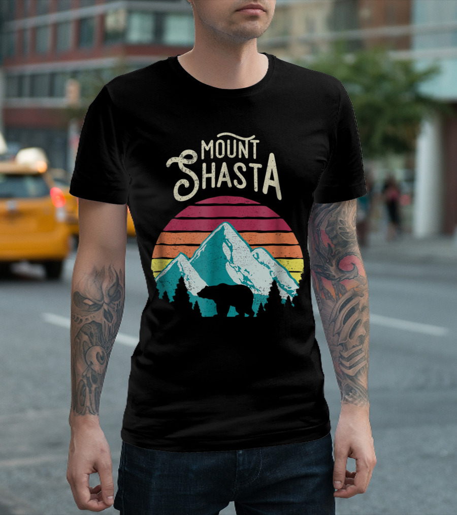 Retro Vintage Mount Shasta California Mountains Bear Sunset T-Shirt