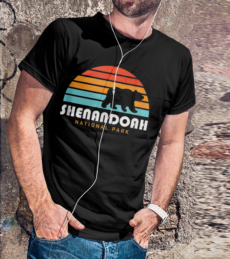 Shenandoah National Park Bear Retro Sunset T-Shirt
