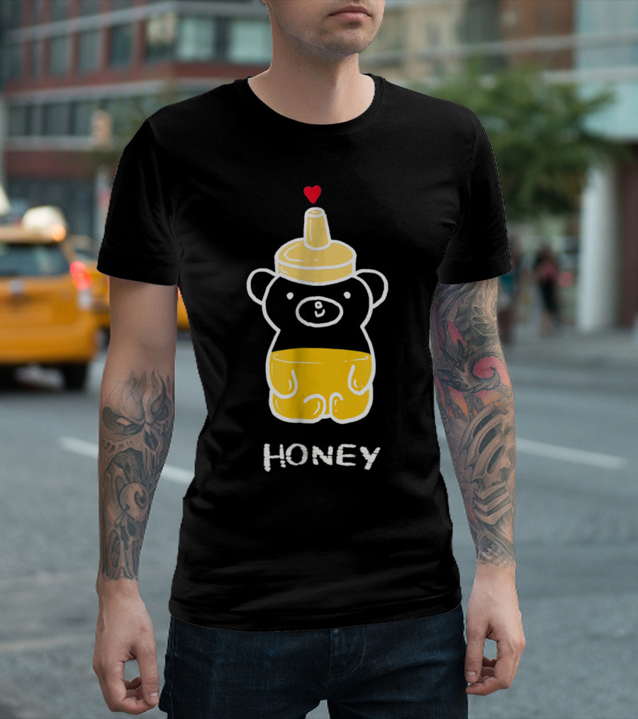 Shor Sleeve Ee Shirs Cute Kawaii Honey Bear With Honey Bottle Head And Heart T-Shirt
