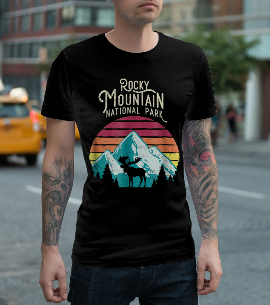 Rocky Mountain National Park Vintage Moose with Sunset Stripes and Mountain T-Shirt