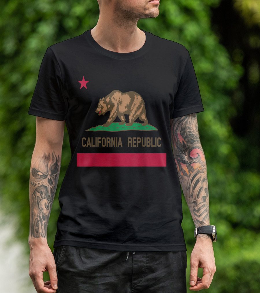 California Republic Bear Flag Icon 1846 T-Shirt