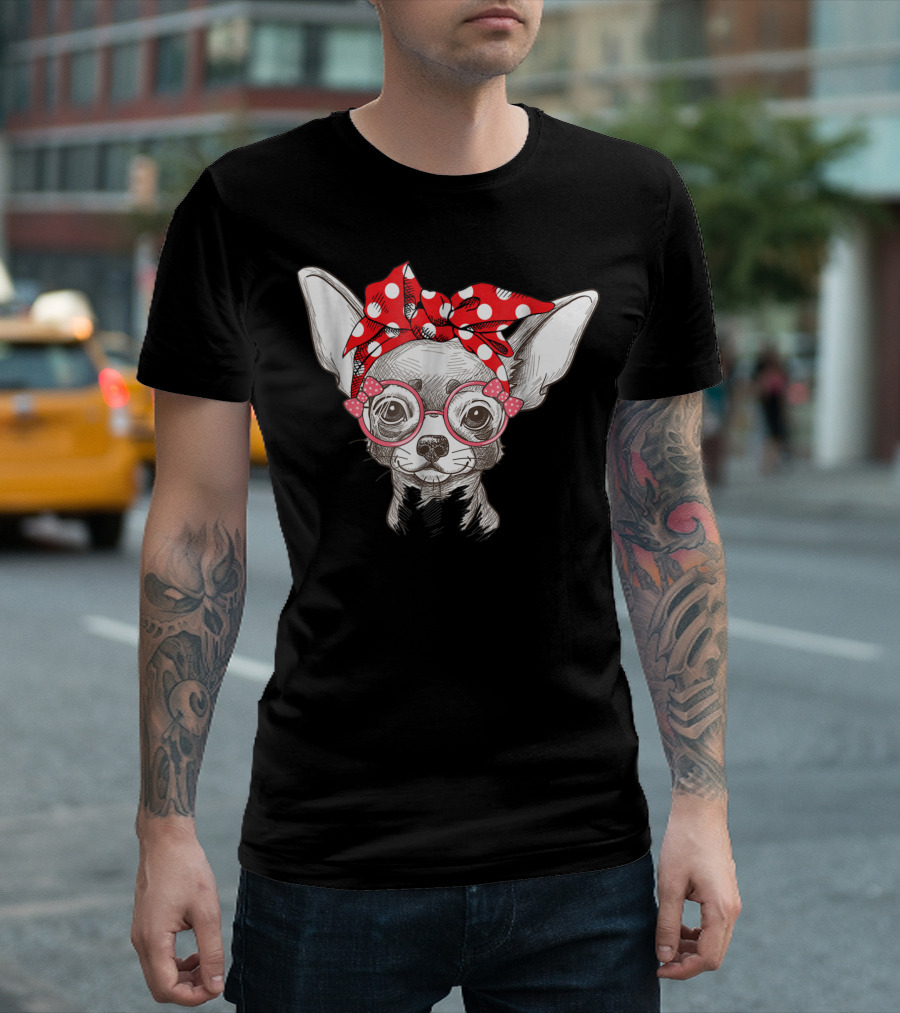 Cute Chihuahua Mom Wears Red Polka Dot Bandana Glasses T-Shirt
