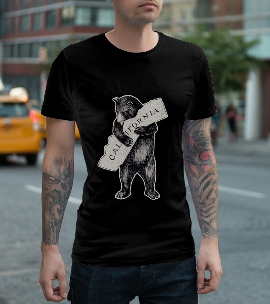 Salinas California Bear Hug Retro Vintage T-Shirt