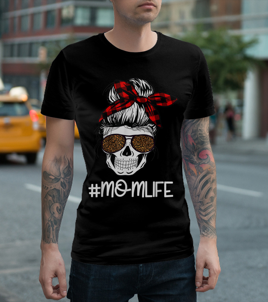 Momlife Skull With Plaid Bandana And Leopard Sunglasses T-Shirt