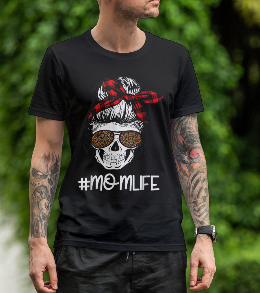 Momlife Skull With Plaid Bandana And Leopard Sunglasses T-Shirt