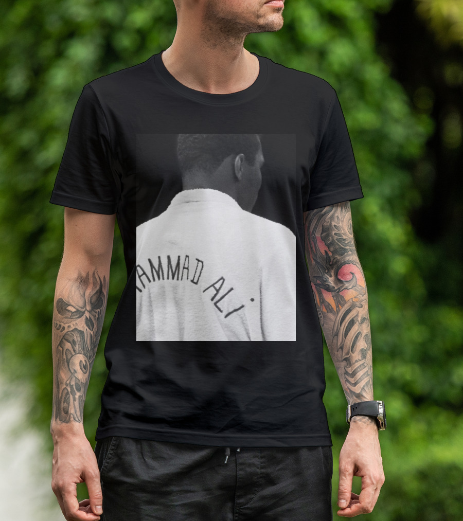 Muhammad Ali The Legend Iconic Pose Back Robe T-Shirt