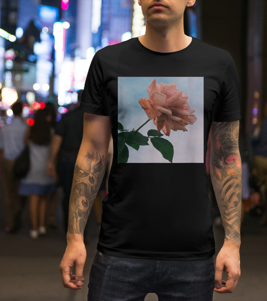 Vintage Pink Roses Floral Aesthetic Stylish Flowers T-Shirt