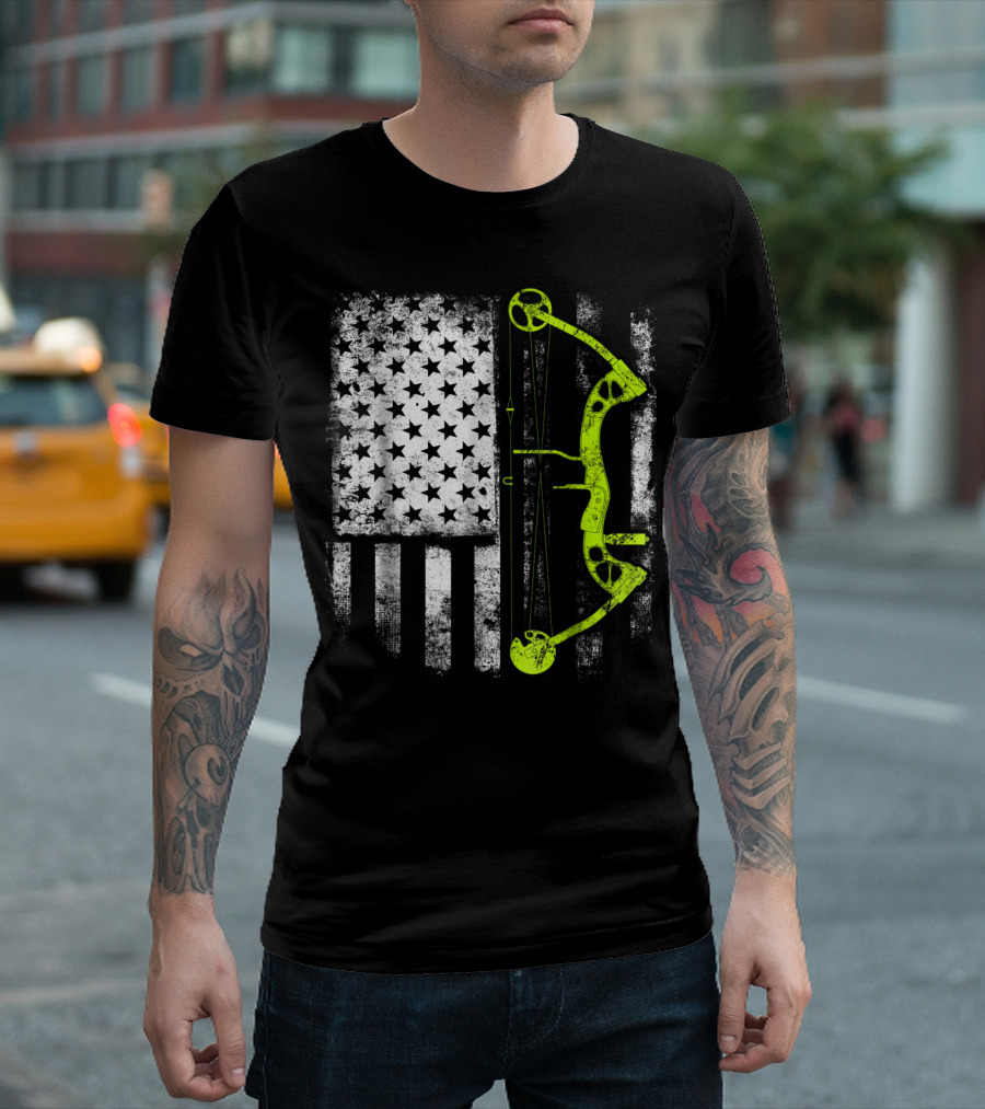 Archery Compound Bow Grunge US Flag T-Shirt