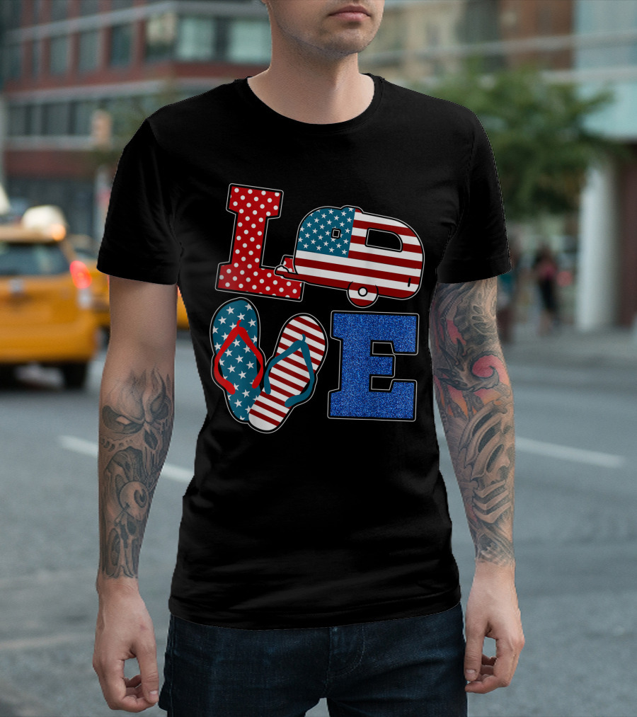 Love USA Flag Camper Flip Flop 4th Of July Camping T-Shirt