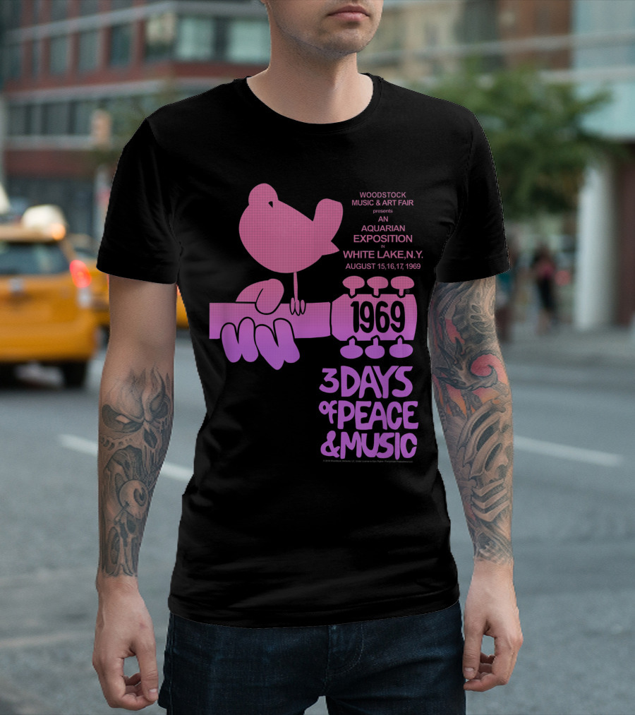 Woodstock Music And Art Fair Aquarian Exposition 3 Days Of Peace And Music 1969 White Lake N.Y T-Shirt