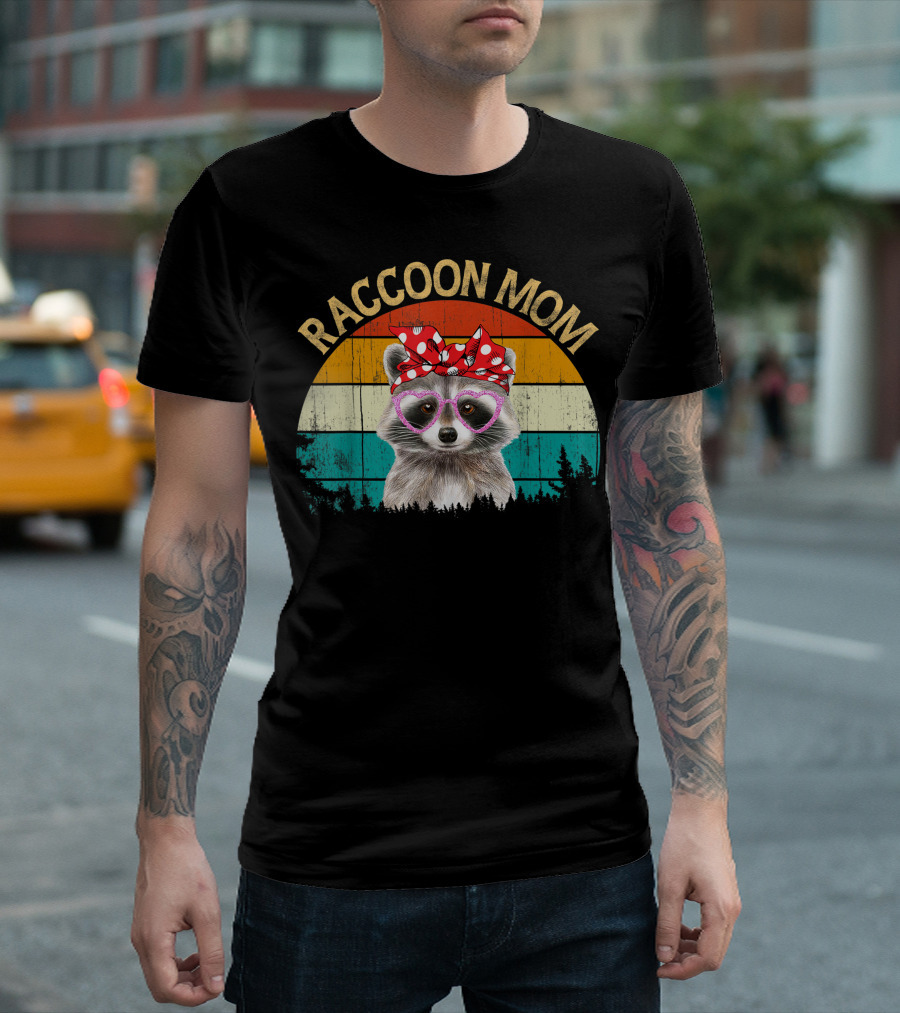 Raccoon Mom Vintage Style Wildlife Animal Retro Bow Glasses T-Shirt