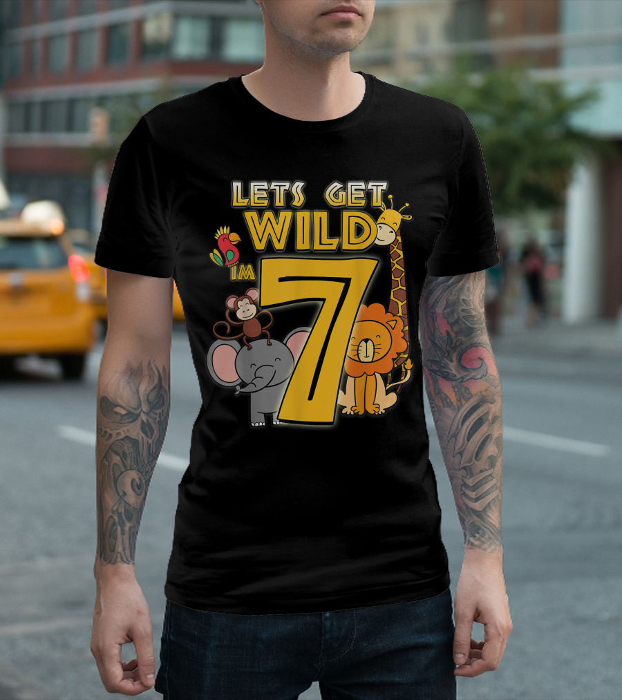 LET'S GET WILD I'M 7 Zoo Animals Safari Birthday Lion Elephant Giraffe Monkey Parrot T-Shirt