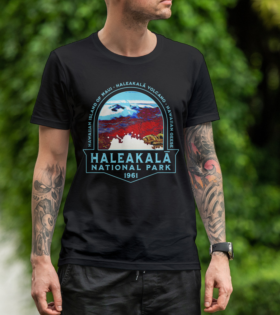 Haleakala National Park 1961 Hawaiian Island Of Maui Volcano Hawaiian Geese T-Shirt