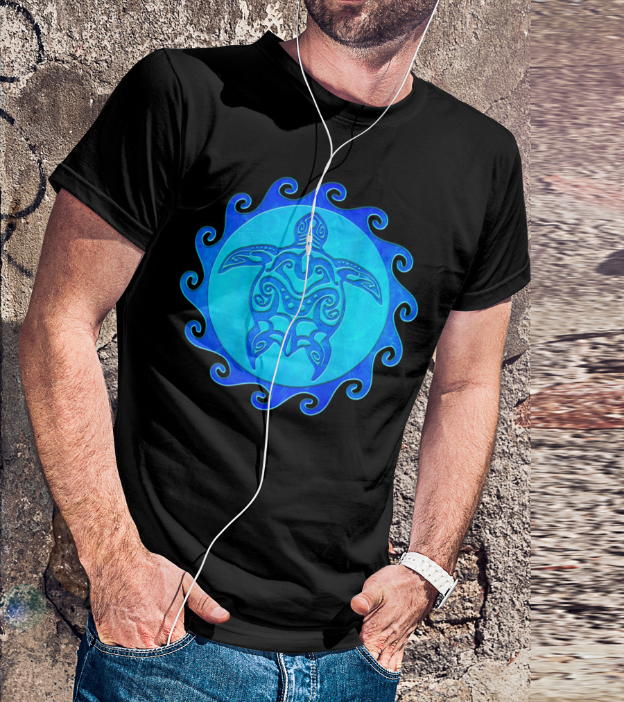 Maori Sun Tribal Polynesian Sea Turtle Symbol In Blue Ocean Waves T-Shirt