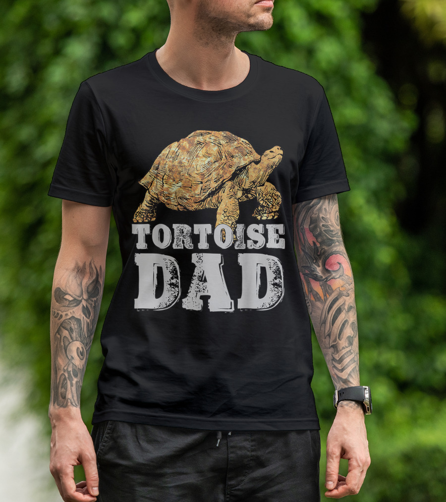 Tortoise Dad African Spurred Sulcata Mens T-Shirt
