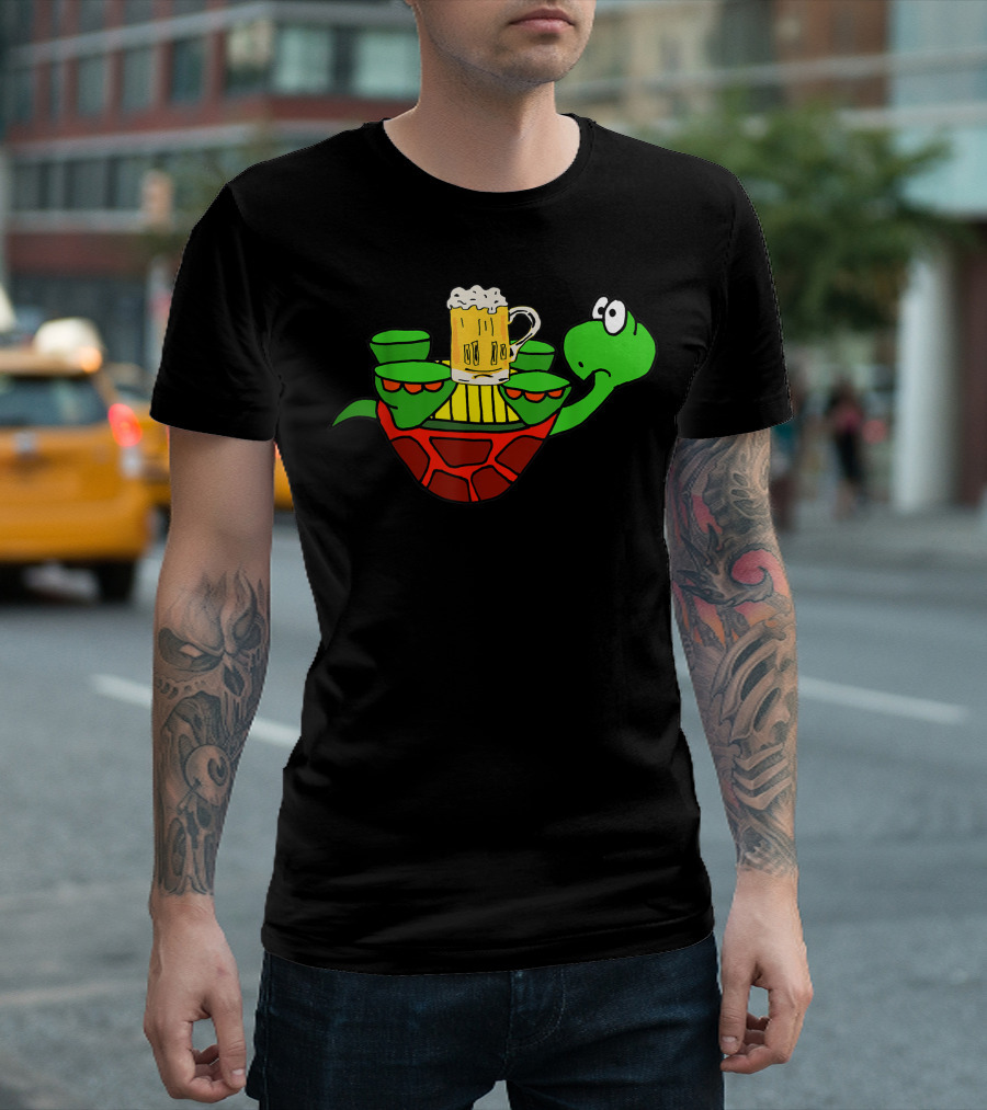 Smileteesa Upside Down Turtle Balancing Beer Mug T-Shirt