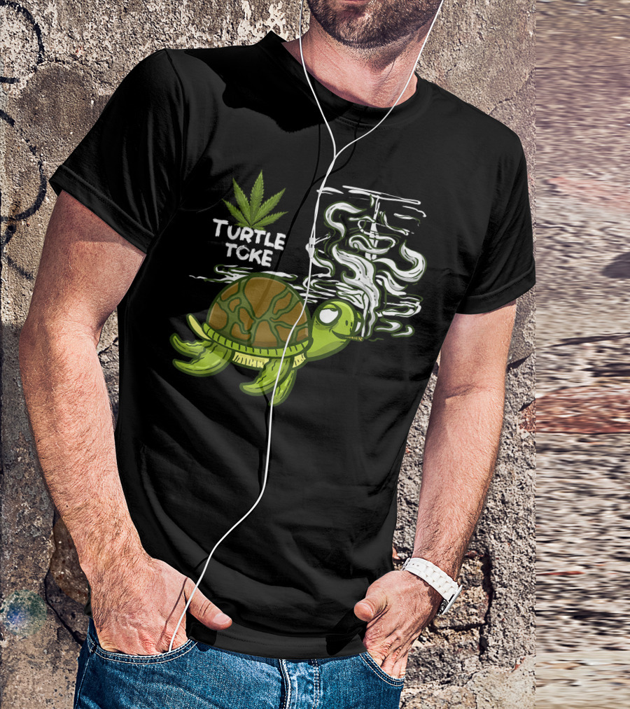 Turtle Toke Smoking High Turtle Weed 420 Marijuana Joint Stoner T-Shirt